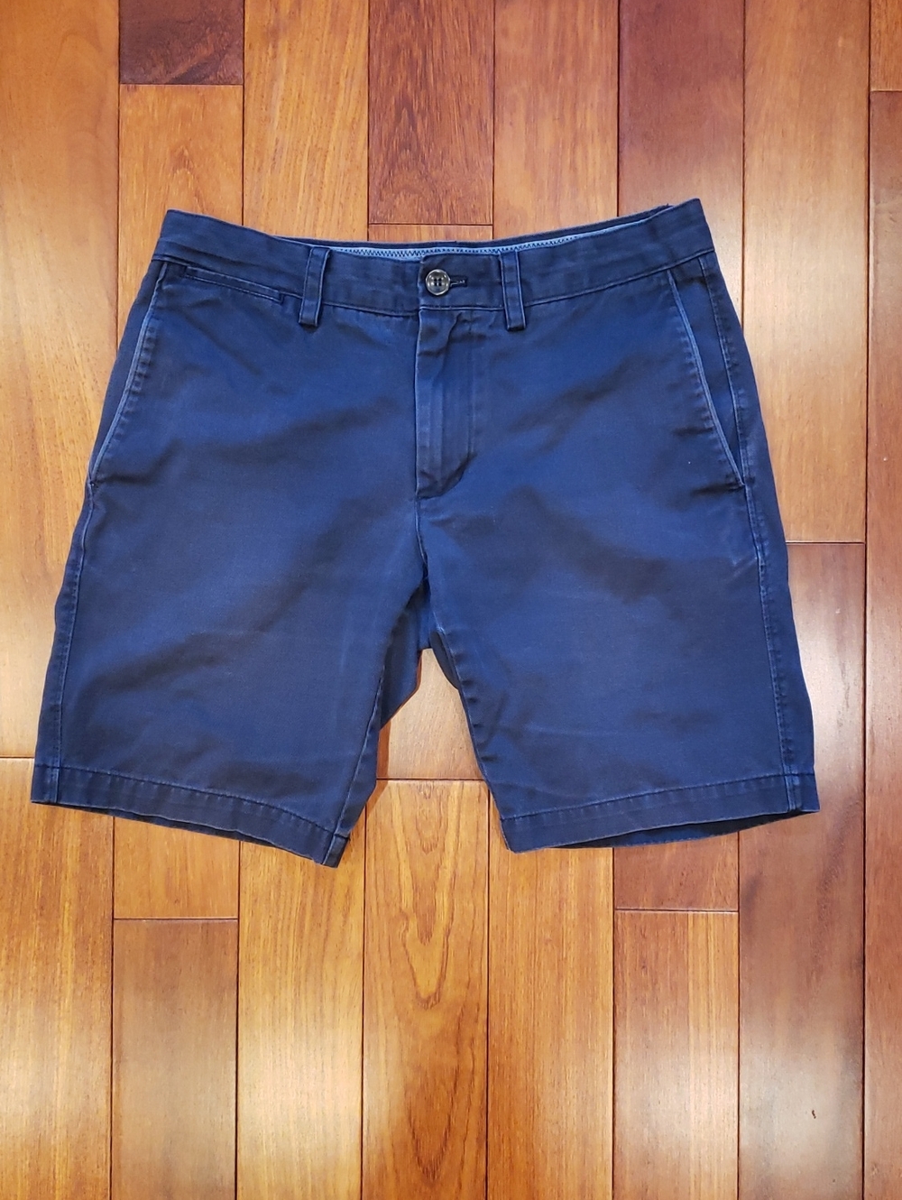Banana Republic Men's size 30 Aiden Fit Shorts